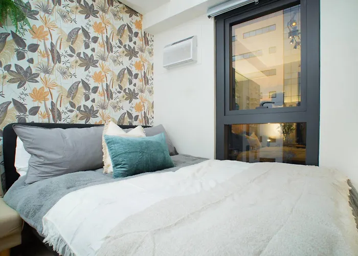 Apartment Fully Furnished Urban Oasis : Free Pool Manila